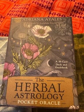 Adriana Ayales The Herbal Astrology Pocket Oracle - Floral Art Deck
